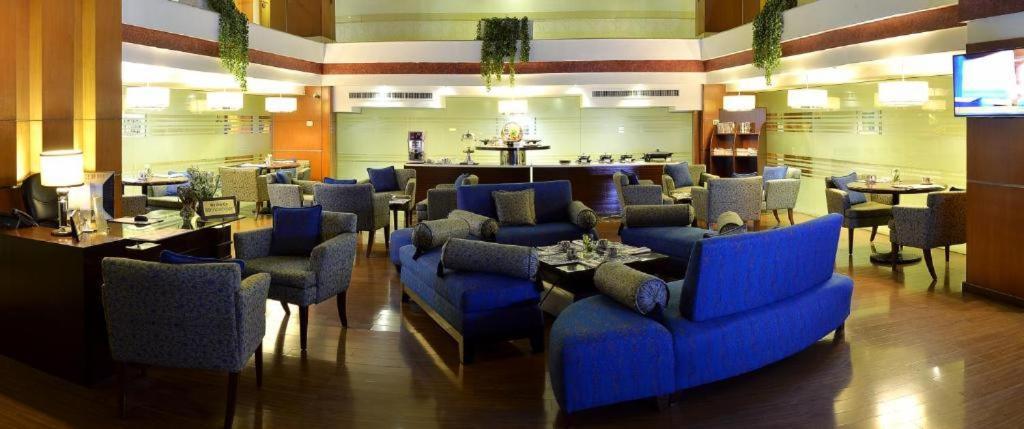 Park Lane Hotel Lahaur Zewnętrze zdjęcie