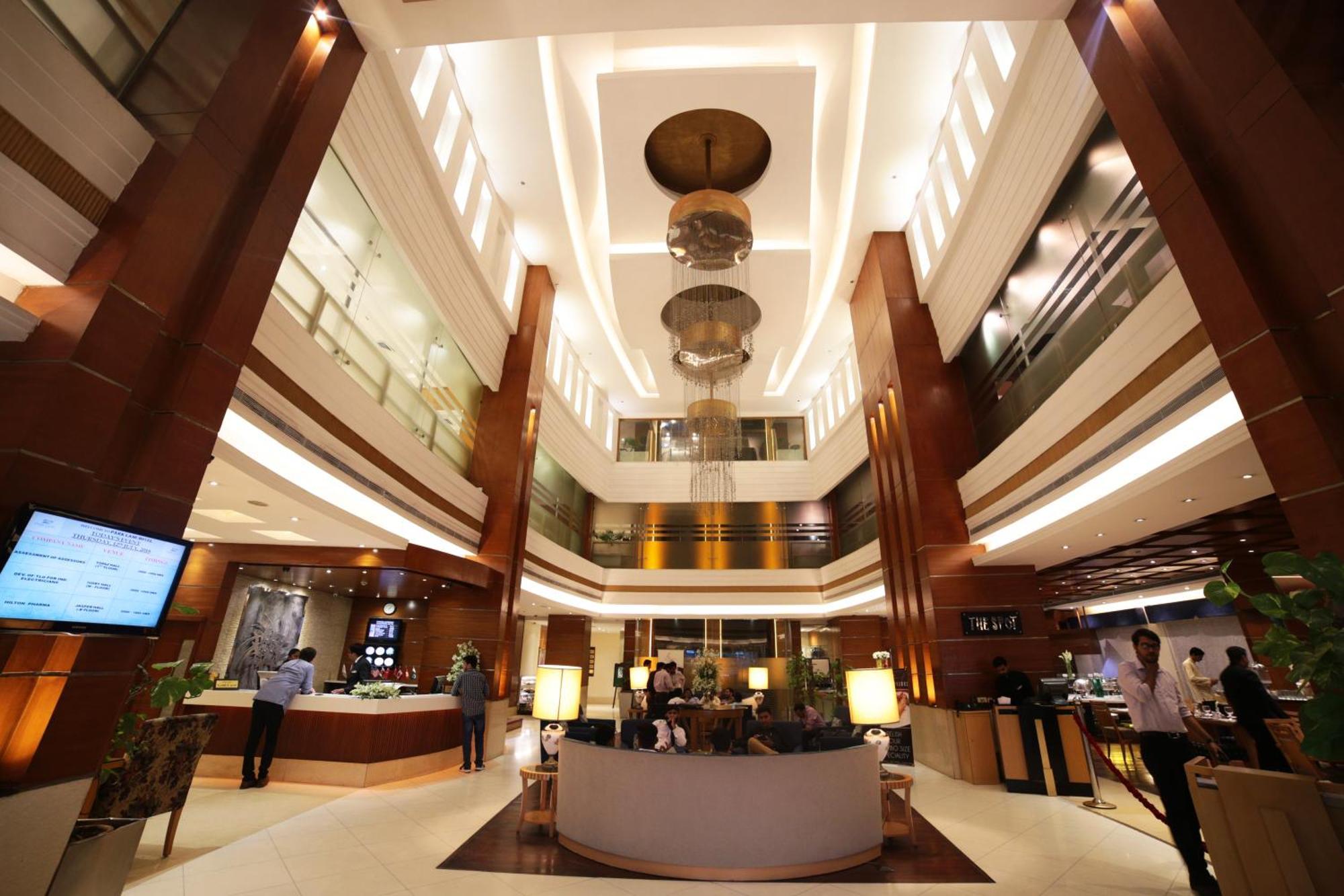 Park Lane Hotel Lahaur Zewnętrze zdjęcie